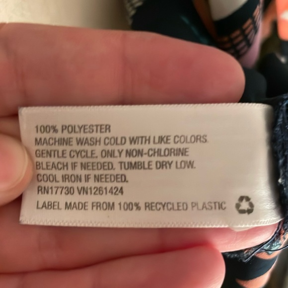 Aztec pattern cocoon wrap - Picture 5 of 8